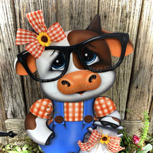 Load image into Gallery viewer, Farmhouse centerpiece, Cow decoration, Primitive Wooden Cow shelf sitter, Country style cow decoration, Bovine decor, Chicken decoration