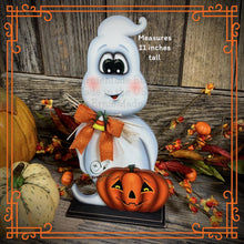 Load image into Gallery viewer, Halloween centerpiece, Halloween Decoration, Cute Ghost for tiered tray, Jack o lantern table decor, Halloween Wood crafts, Ghost decoration