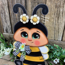 Load image into Gallery viewer, Bee decoration, Bee arrangement for table, bee shelf sitter, kitchen island decoration for summer, cute Bumble Bee, Queen bee, garden decor