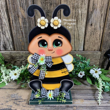 Load image into Gallery viewer, Bee decoration, Bee arrangement for table, bee shelf sitter, kitchen island decoration for summer, cute Bumble Bee, Queen bee, garden decor
