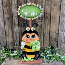 Load image into Gallery viewer, Bee decoration, Wood Bee with stand, Queen bee, Bumble Bee, Summer porch decor, Bee floral arrangement, daisies, hello summer sign for home