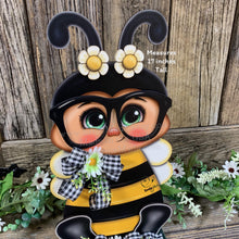 Load image into Gallery viewer, Bee decoration, Bee arrangement for table, bee shelf sitter, kitchen island decoration for summer, cute Bumble Bee, Queen bee, garden decor