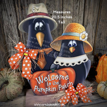 Load image into Gallery viewer, Fall Crow decoration, funny Crow couple with Pumpkin Sign, Porch decor, Halloween centerpiece, Hay-stack sitter, Thanksgiving arrangement