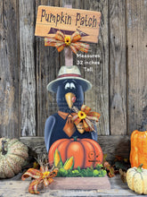Load image into Gallery viewer, Wooden Crow Pumpkin Patch Sign, Fall Porch decoration, Harvest Pumpkin and crow, Hay-stack accent, Halloween, Thanksgiving Farmhouse Decor