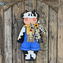 Load image into Gallery viewer, Farmhouse cow door hanger, Cow decoration, Wooden Cow sign, Cow door hanger, Farmhouse wall decor, Bovine decor, Farm Cow wreath attachment