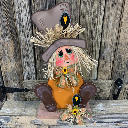 Scarecrow, sitting scarecrow, fall centerpiece, Halloween, porch decor, Wooden Scarecrow with base, Primitive Scarecrow, Thanksgiving decor