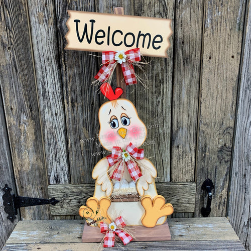 Farmhouse chicken decoration, Rooster decor, chicken decor, Farmhouse sign, wooden chicken, primitive chicken, kitchen rooster centerpiece,