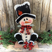 Load image into Gallery viewer, Snowman decoration, Snowman centerpiece, Winter decoration, Snowman decor, Snowman, Red Cardinal centerpiece, Snowman wreath, Wooden snowman
