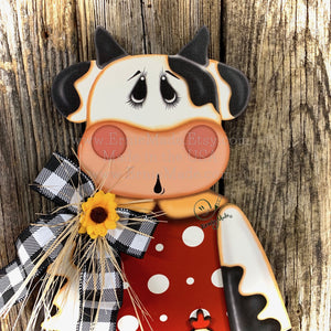 Farmhouse cow door hanger, Cow decoration, Wooden Cow sign, Cow door hanger, Farmhouse wall decor, Bovine decor, Farm Cow wreath attachment
