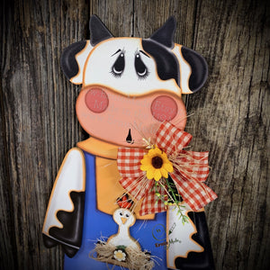 Farmhouse cow door hanger, Cow decoration, Wooden Cow sign, Cow door hanger, Farmhouse wall decor, Bovine decor, Farm Cow wreath attachment