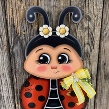 Load image into Gallery viewer, Ladybug decoration, Ladybug door hanger, Ladybug sign, wooden ladybug, Ladybug Porch sign, Ladybug wreath for front door, Summer door hanger
