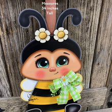 Load image into Gallery viewer, Bee decoration, Wood Bee with stand, Queen bee, Bumble Bee, Summer porch decor, Bee floral arrangement, daisies, hello summer sign for home
