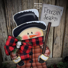Load image into Gallery viewer, Snowman decoration, Snowman wood decor, Primitive Christmas Snowman, wood Snowman with base, Winter porch decoration, Christmas Wood decor
