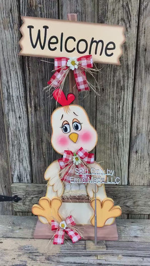 Farmhouse chicken decoration, Rooster decor, chicken decor, Farmhouse sign, wooden chicken, primitive chicken, kitchen rooster centerpiece,