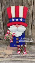 Load and play video in Gallery viewer, Patriotic decoration Uncle Sam Summer, USA, America sign, Fourth of July, Veterans Day, Memorial Day, 4th of July for entryway mantle, porch
