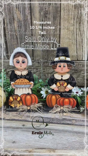 Thanksgiving decoration, Pilgrim and Turkey decor for table, Autumn shelf sitter, Tiered tray, Fall centerpiece, Pilgrim with pumpkin decor