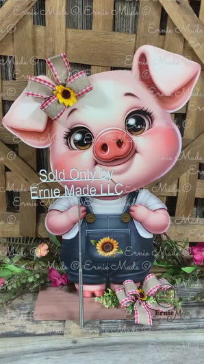 Farmhouse centerpiece, pig decoration, Pig sign, Wooden pig shelf sitter, Country style pig decoration, Baby pig decor, farmhouse decoration