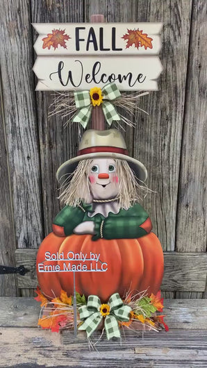 Fall Scarecrow decoration, Pumpkin and Scarecrow porch decor, Autumn Pumpkin arrangement for entry way, Halloween, Farmhouse, Thanksgiving