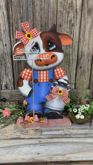 Farmhouse centerpiece, Cow decoration, Primitive Wooden Cow shelf sitter, Country style cow decoration, Bovine decor, Chicken decoration