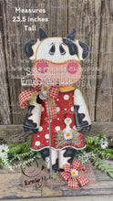 Load and play video in Gallery viewer, Farmhouse centerpiece, Cow decoration, Primitive Wooden Cow shelf sitter, Country style cow decoration, Bovine decor, Chicken decoration
