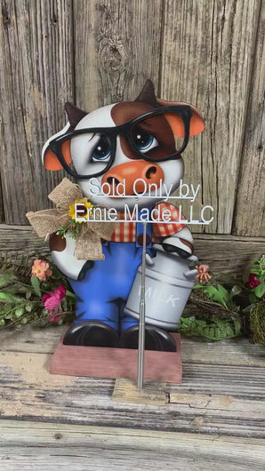Farmhouse centerpiece, Cow decoration, Primitive Wooden Cow shelf sitter, Country style cow decoration, Bovine decor, Chicken decoration