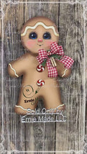 Load and play video in Gallery viewer, Gingerbread Decoration, Christmas wreath for front door, Gingerbread wreath, gingerbread man, vintage Christmas sign, cute Gingerbread man
